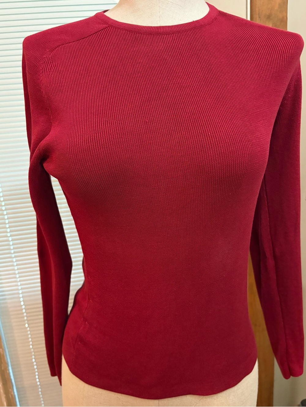 Ann Taylor - 100% Silk Burgundy Rounded Neck Womens sweater top - Size M